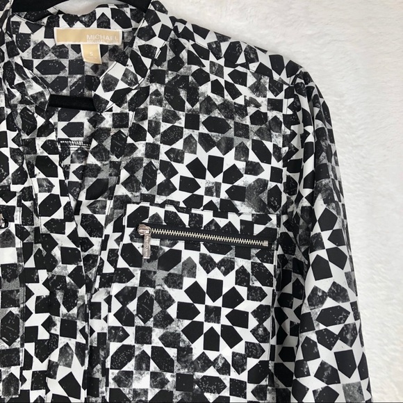 Michael Kors Black and White Long Sleeve Top - Picture 3 of 6